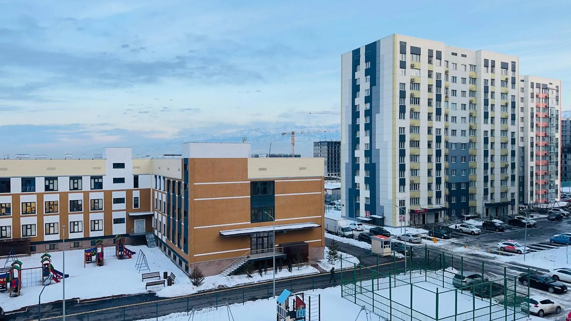 Apartmán Alatau City 1 Room Almaty